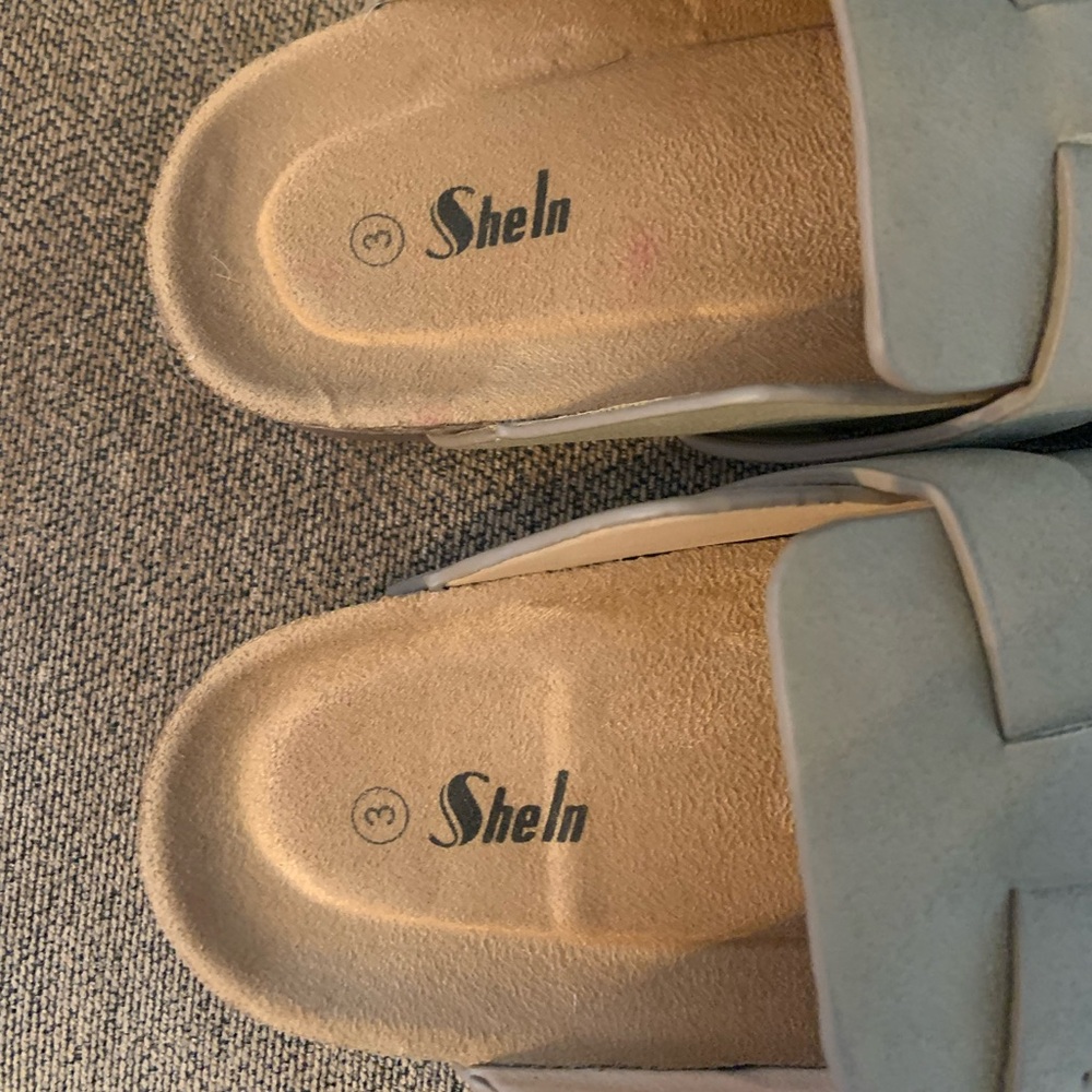 SheIn Girls Slides - Picture 2 of 5
